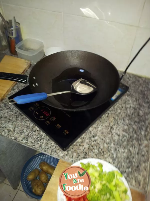 Stir fried pork with Broccoli