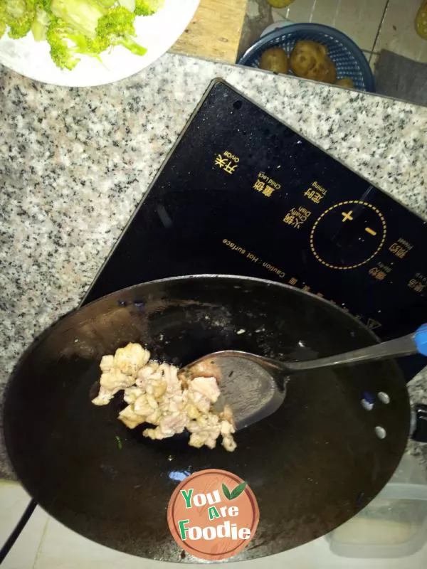 Stir fried pork with Broccoli