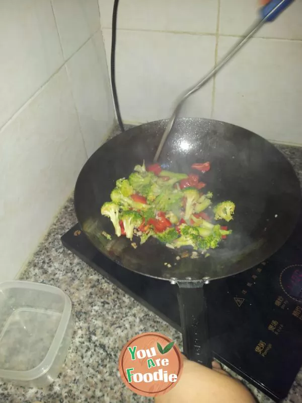 Stir fried pork with Broccoli