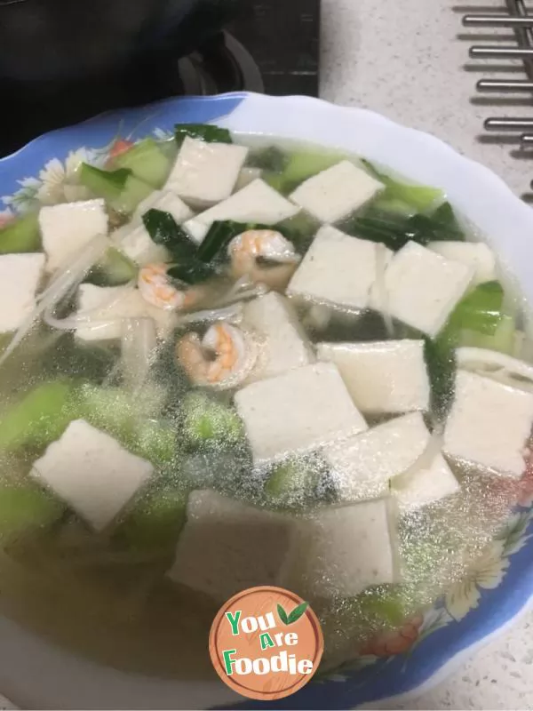 Golden needle shrimp soup