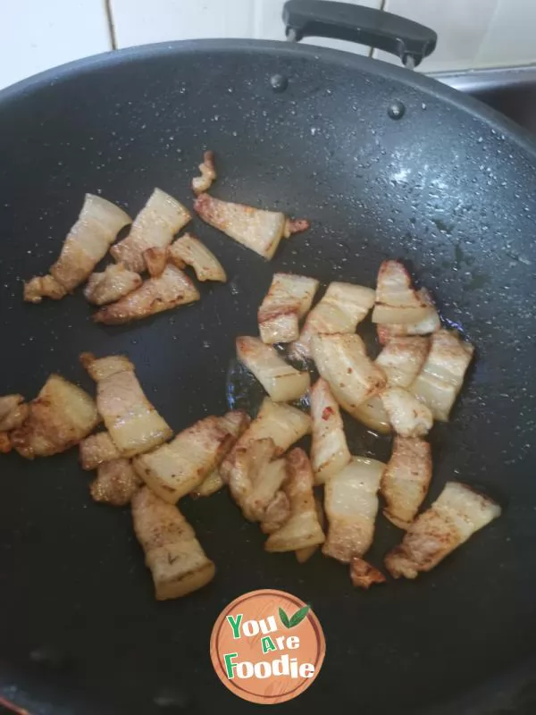 Stir fried cabbage with double cooked pork