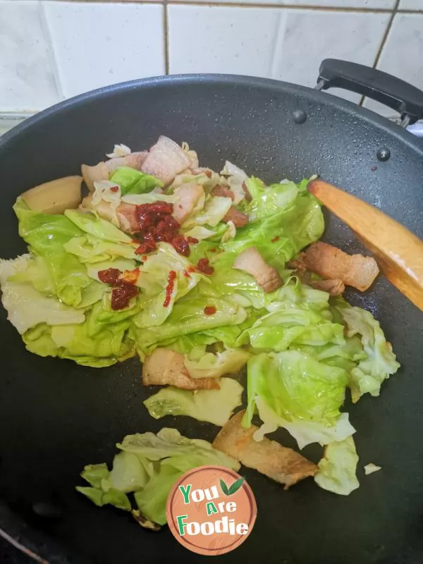 Stir fried cabbage with double cooked pork