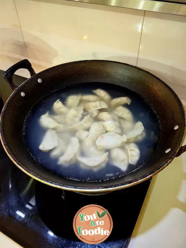 Fresh shrimp and vegetable dumplings