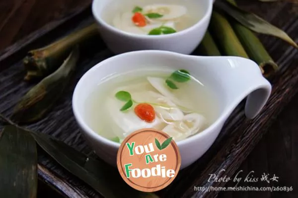 Tofu-soup-with-bamboo-shoots