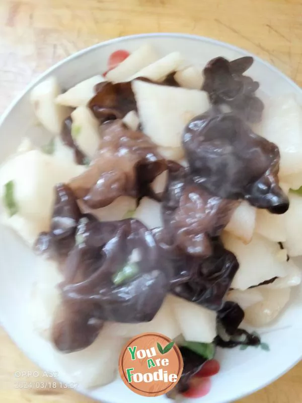 Sauteed Chinese Yam with Black Fungus