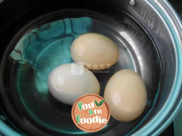 Steamed balls with eggs