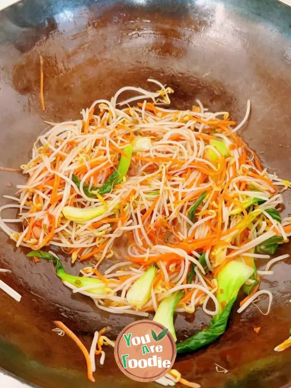 Stir-Fried Rice Noodles