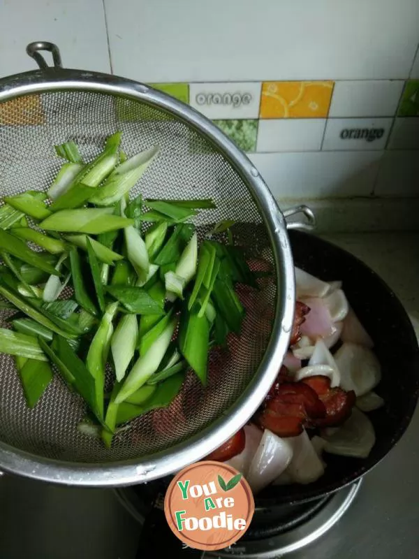 Fried five flowers with onion