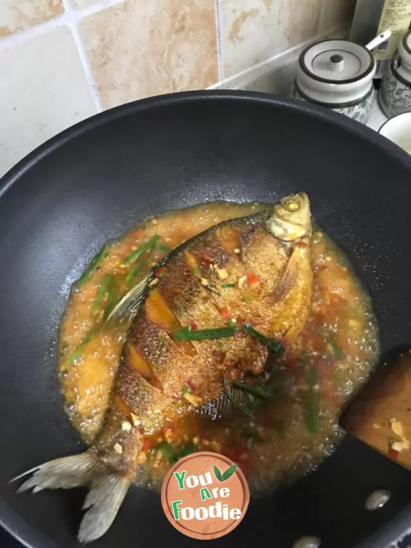 braised fish in soy sauce