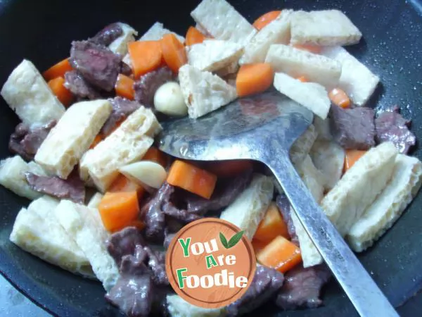 Warm up beef casserole