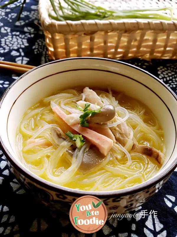 [Jiangsu]-stewed-vermicelli-with-chicken-sauce-(the-third-of-the-six-bowls-in-hometown)