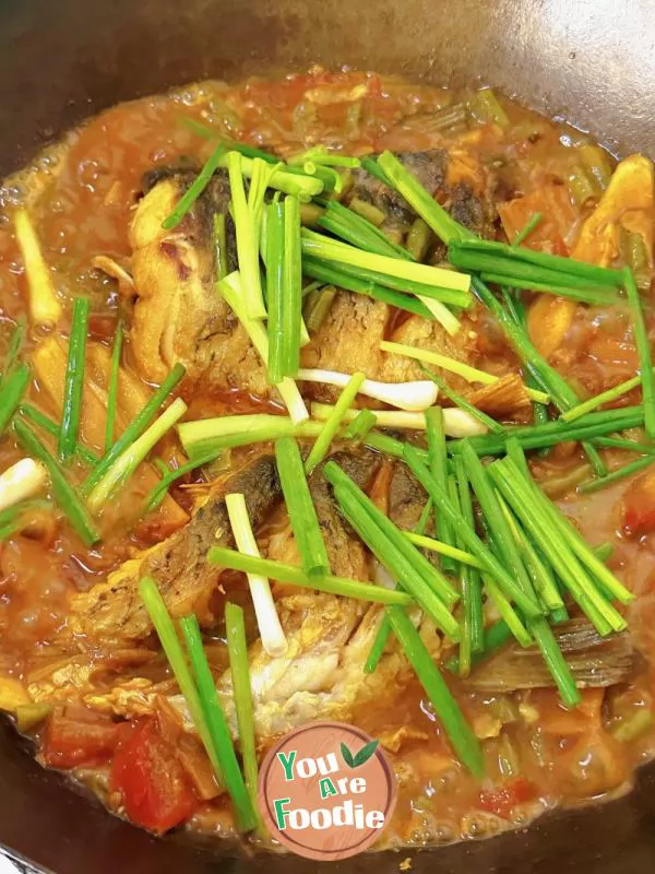 Home-style-version-of-iron-pot-fish