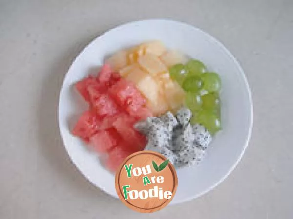 [milk flavored oatmeal and fruit porridge] - a cool and refreshing breakfast