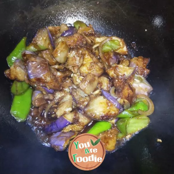 Braised eggplant with pork