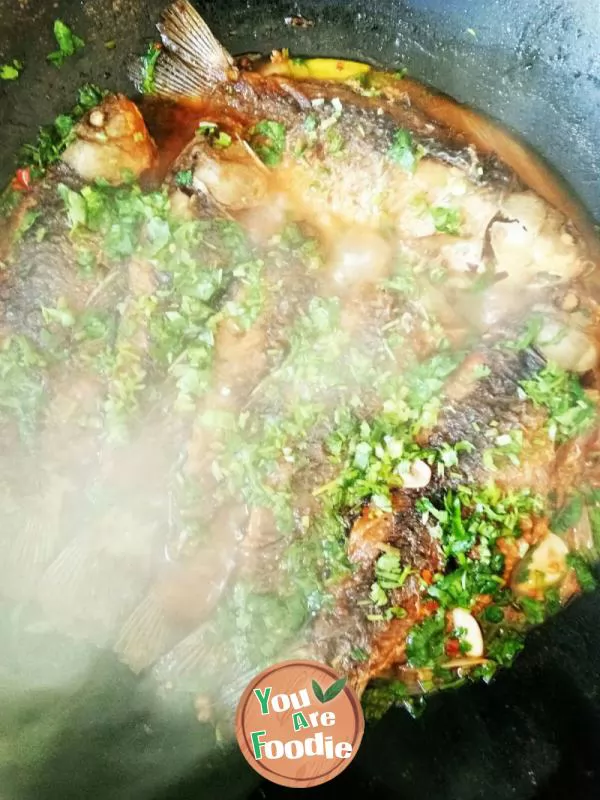 Braised crucian carp