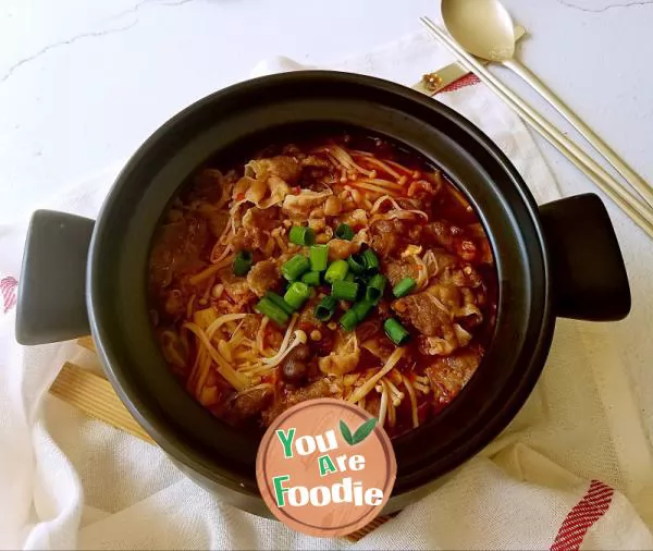 Stewed beef with golden needle