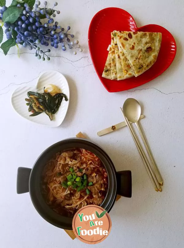 Stewed beef with golden needle