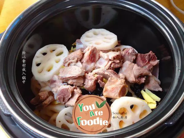 Black bean, lotus root and Spareribs Soup