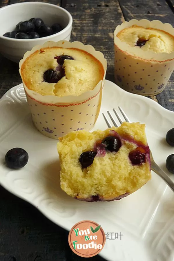 blueberry-muffins-