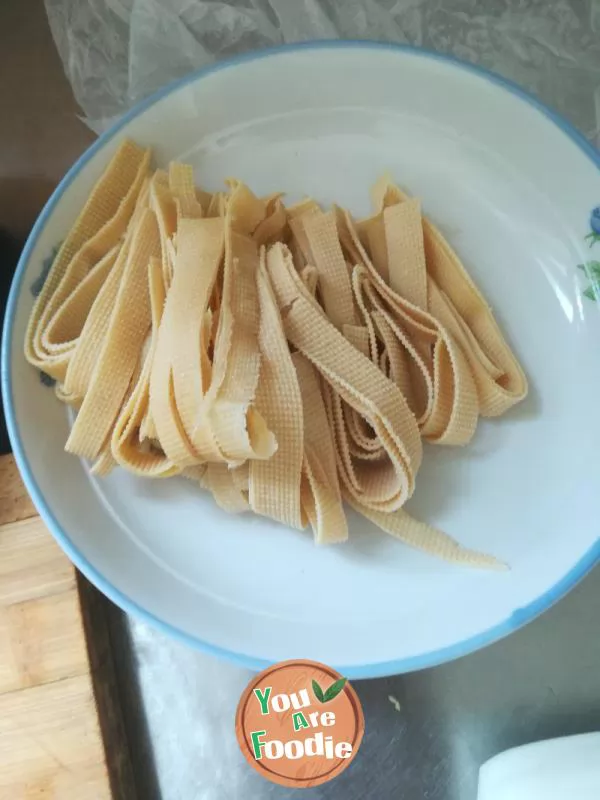 Fried Tofu Skin with Baby Cabbage