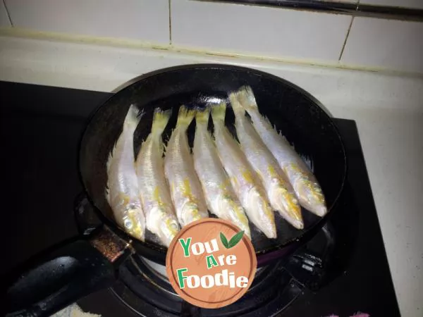 Pan fried sardines