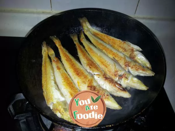 Pan fried sardines