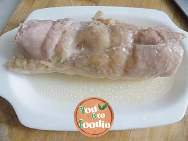 Eat chicken leg in a different way --- delicious chicken roll