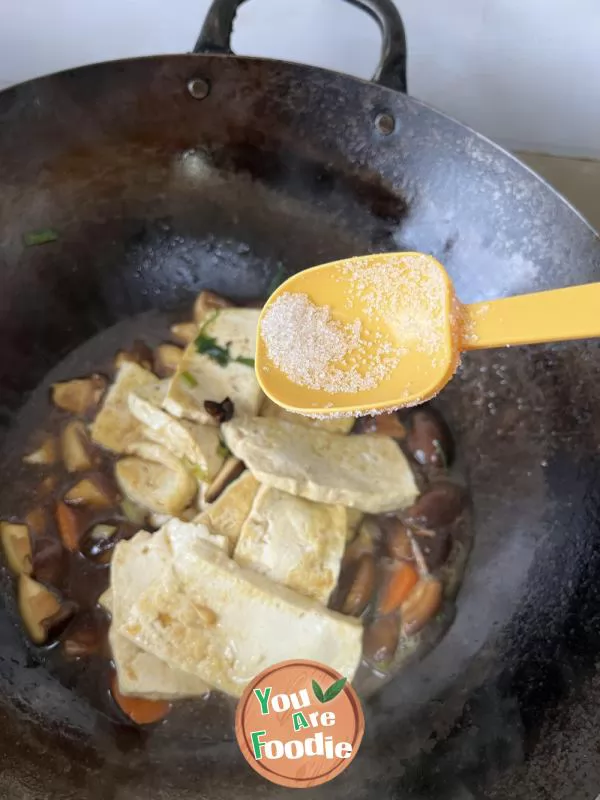 Braised Tofu with Mushrooms