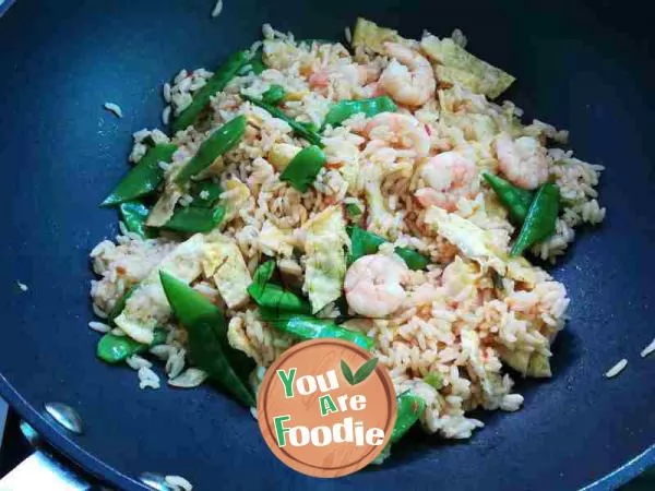 Fried rice with shrimp and egg in Thai Sauce