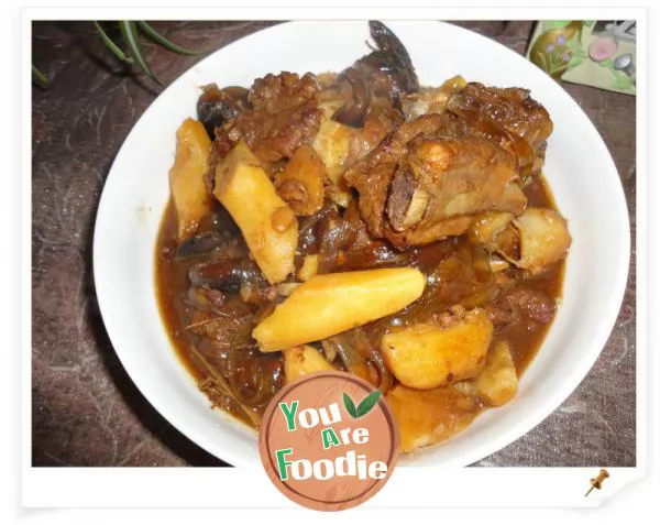 Braised spareribs with Chinese yam and mushroom