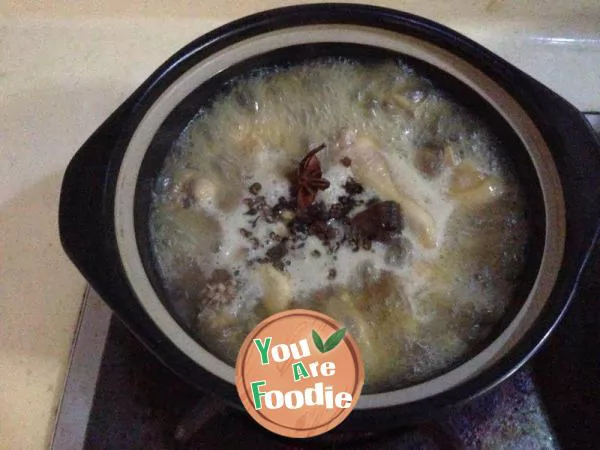 [double mushroom chicken pot] - fragrant dishes