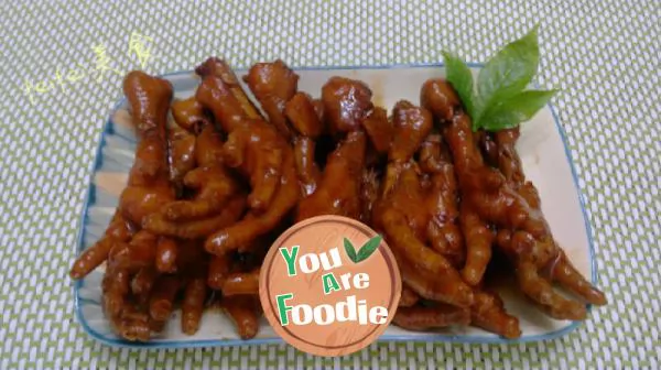 Stewed chicken feet