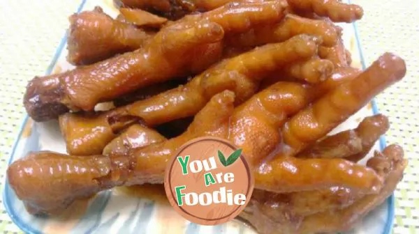 Stewed chicken feet