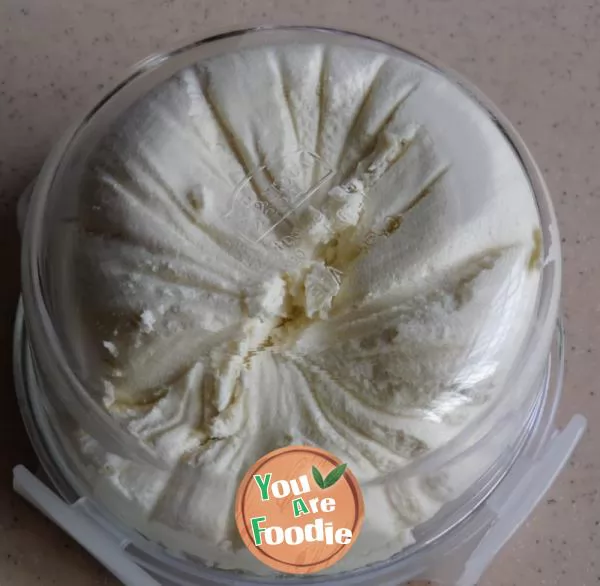 Homemade cream cheese