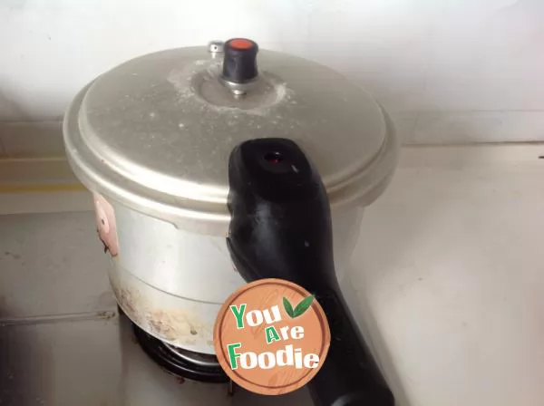 Pressure cooker rice