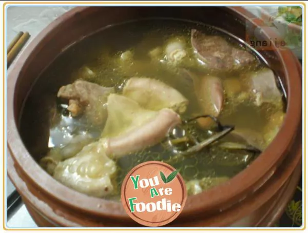 Pig offal soup