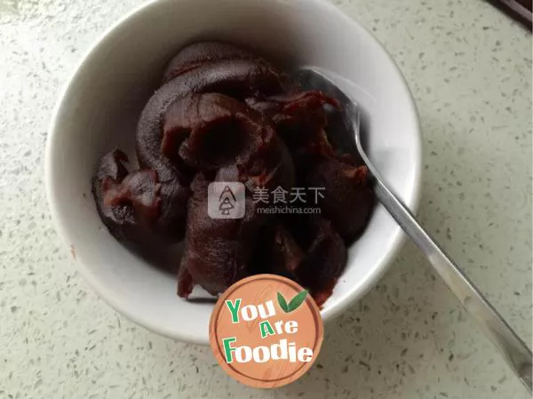 Baozi Stuffed with Red Bean Paste