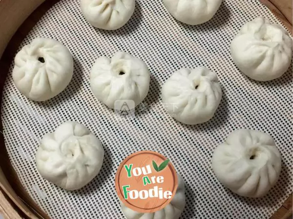 Baozi Stuffed with Red Bean Paste