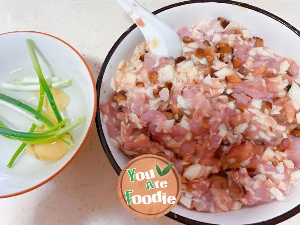 Steamed egg with yam meat