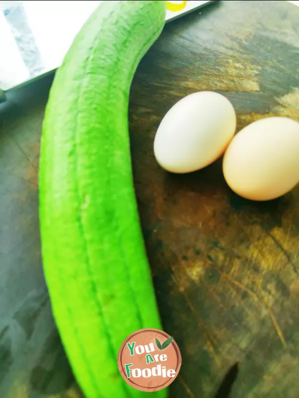 Egg towel gourd soup