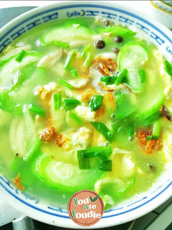 Egg towel gourd soup