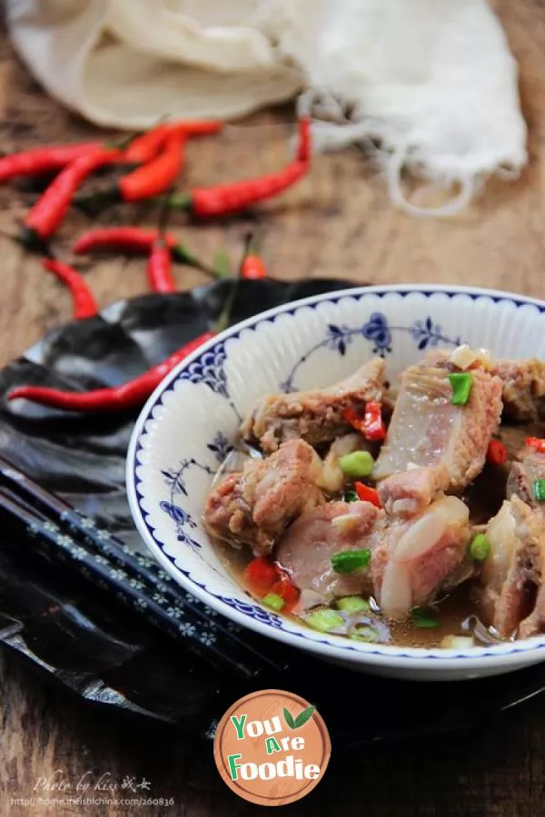 Sweet-and-sour-appetizer-----steamed-spareribs-with-plum-sauce