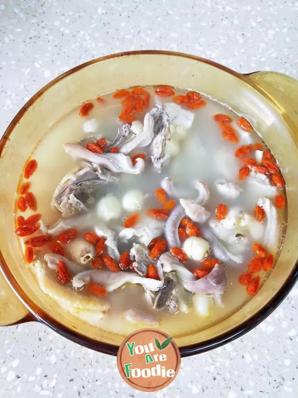 Chicken Soup with Pork Tripe and Lotus Seeds