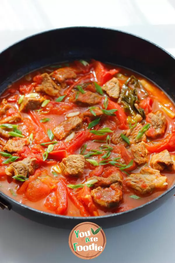 Tomato beef noodles