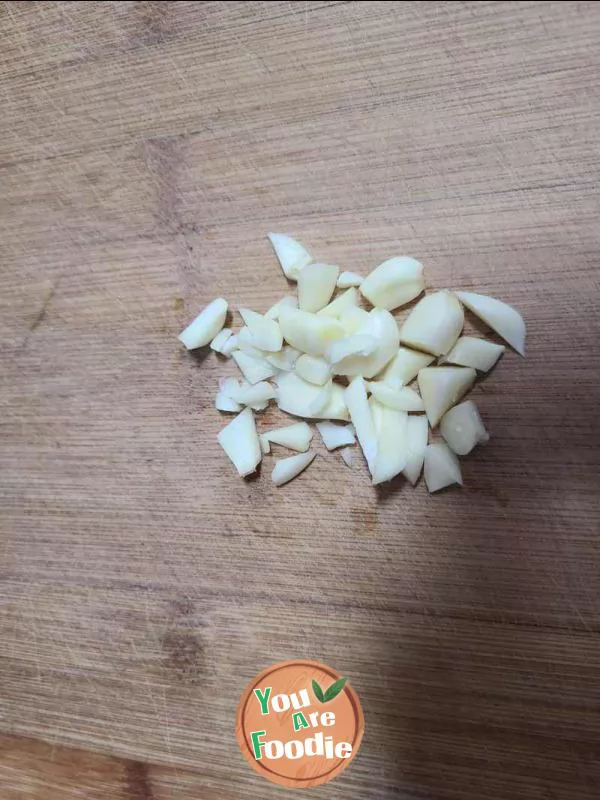 Steamed vegetables with moon grass