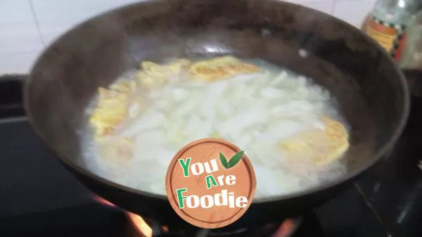 Dried cabbage and tofu soup