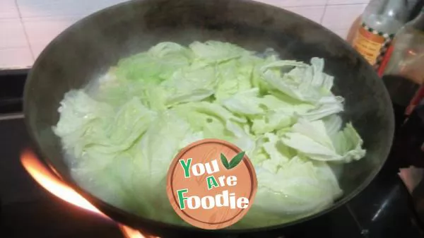 Dried cabbage and tofu soup