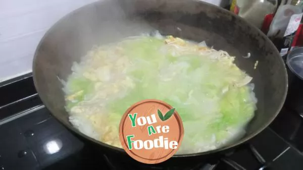 Dried cabbage and tofu soup