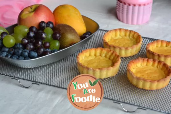 Colorful fruit tart