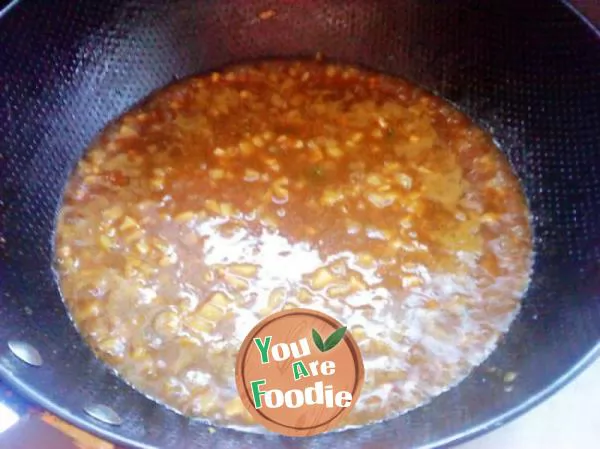 Full of love -- two color hand rolling noodles with meat sauce